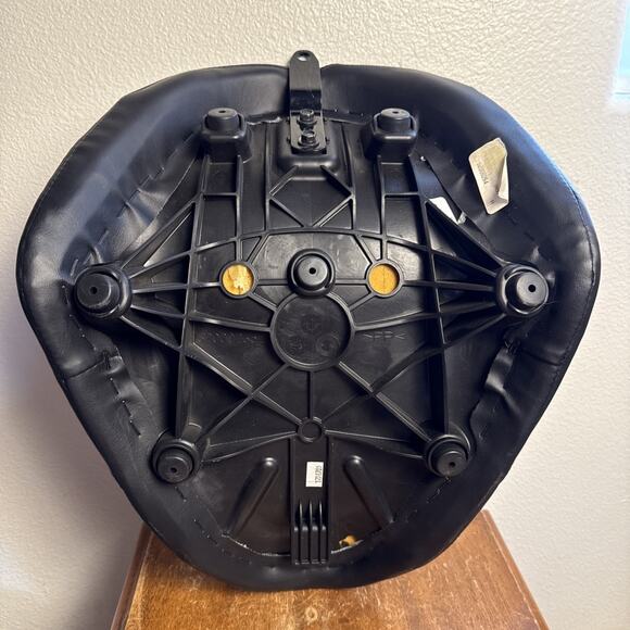 Harley Davidson Softail Up Pillion Pillow Seat Passenger Streetbob Low Profile - Picture 7 of 10